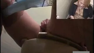 Jeune manda porno alpha france célèbre chevauche une bite