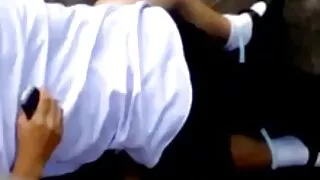 De belles lesbiennes porno français vieux et jeune se caressent et se doigtent la chatte