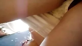 Une latina sensuelle baise porno hard française une camionnette dans son appartement