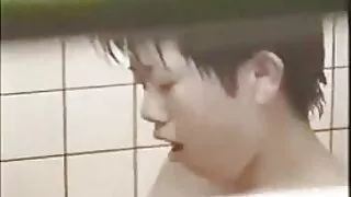 Belle-mère avec de grosses traites chevauche la bite de porno français recent son beau-fils