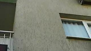 Pour une belle pipe baisée dans le porno francais pov cul par un colocataire