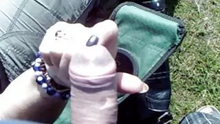Blanche-Neige gémit porno français grosse fesse docilement sous la bite d'un ami sur le lit