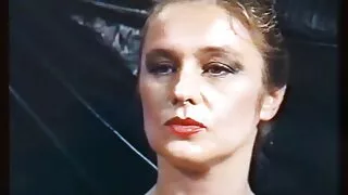 Un mec noir avec des Dreadlocks baise actrice porno francaise amateur les crevasses de deux jolies filles
